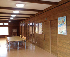 雄国大学の教室