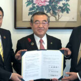 弊社と関連企業「会津エナジー株式会社」が、カーボンニュートラル宣言の実現に向け喜多方市と連結協定を締結しました